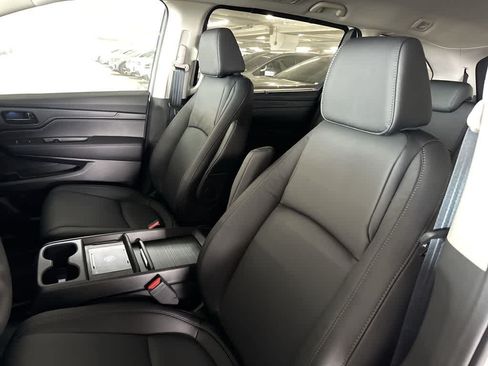 New 2026 Honda Odyssey EX-L image 13
