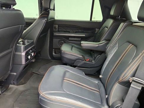 Used 2023 Ford Expedition Platinum image 21