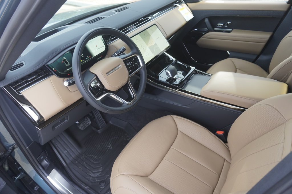 New 2026 Land Rover Range Rover Sport SE AWD/4WD image 18