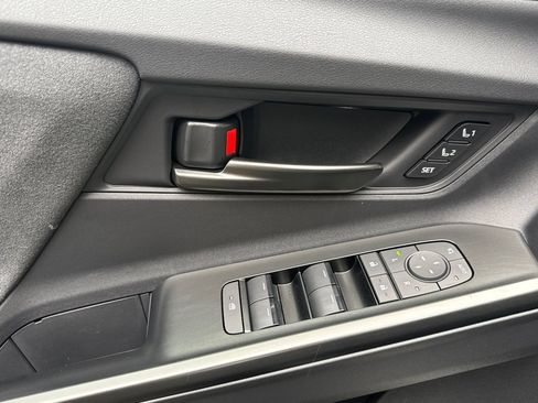 New 2026 Toyota C-HR AWD/4WD image 11