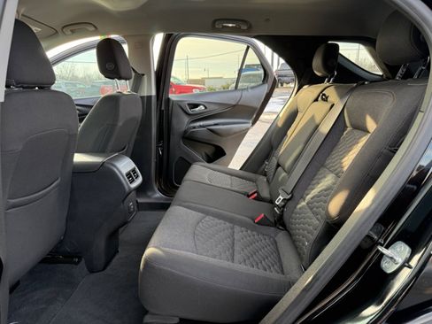 Used 2020 Chevrolet Equinox LT w/ Driver Convenience Package image 14