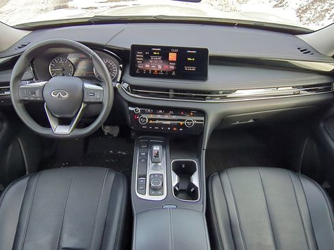 Used 2023 INFINITI QX60 Pure image 15