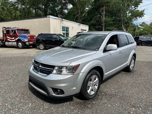 Used 2011 Dodge Journey Mainstreet w/ Safe & Sound Group FWD image 1