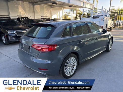 Used 2018 Audi A3 e-tron Premium image 6