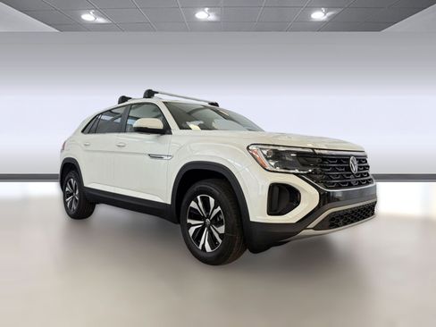 New 2026 Volkswagen Atlas Cross Sport SE image 7