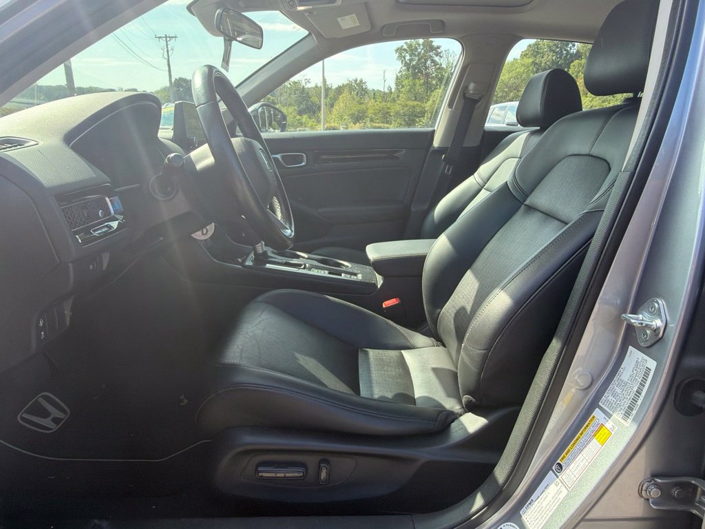 Used 2024 Honda Civic EX-L image 40