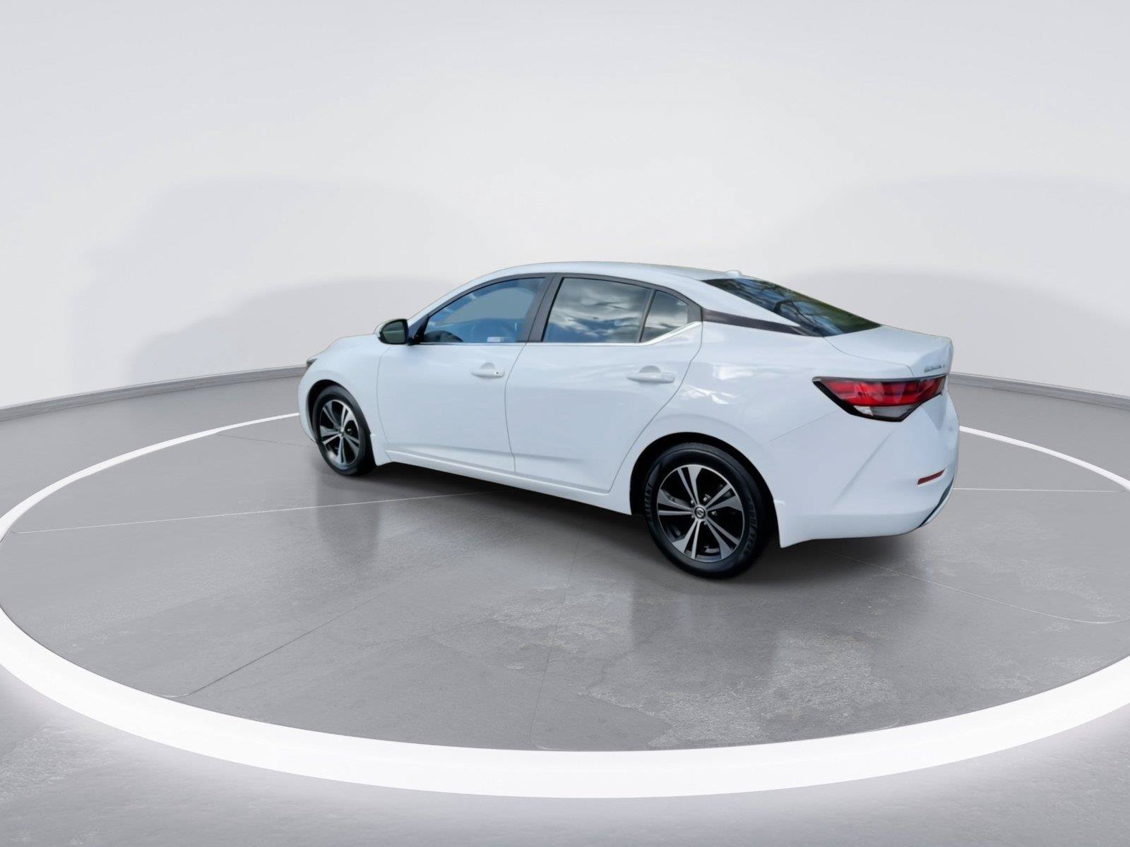 Used 2022 Nissan Sentra SV FWD image 6