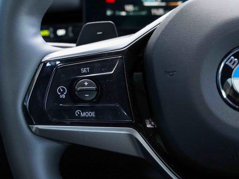 Certified 2025 BMW 530i xDrive image 22