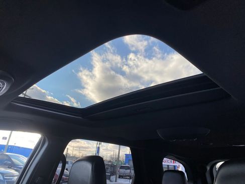 Used 2023 Dodge Durango R/T w/ Blacktop Package image 12