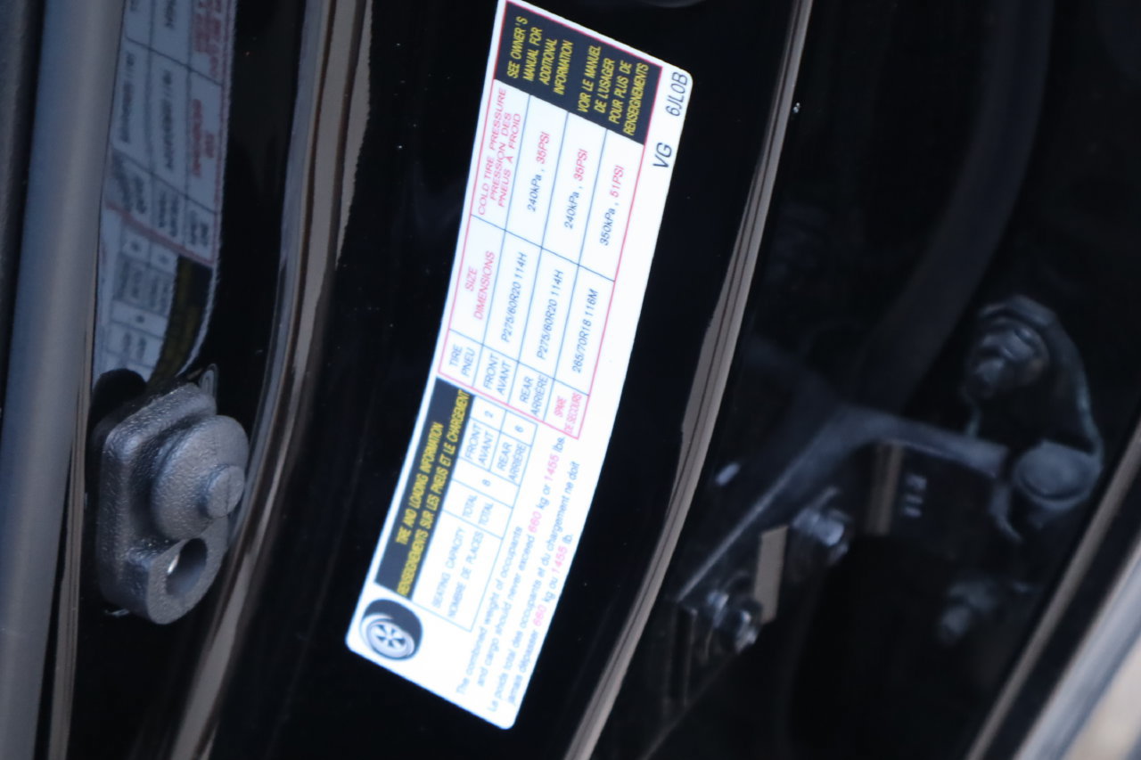 Used 2024 Nissan Armada SL RWD image 34