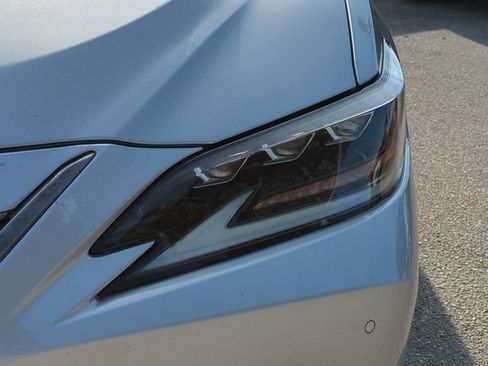 Used 2020 Lexus ES 350 F Sport image 10