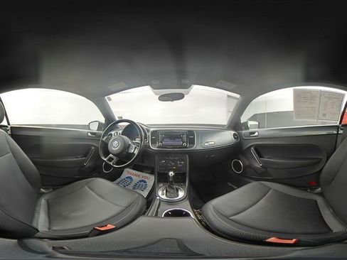 Used 2013 Volkswagen Beetle 2.5 image 11
