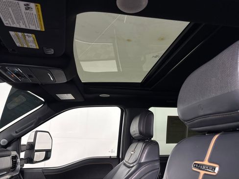 Certified 2022 Ford F150 Platinum w/ Equipment Group 701A High image 36