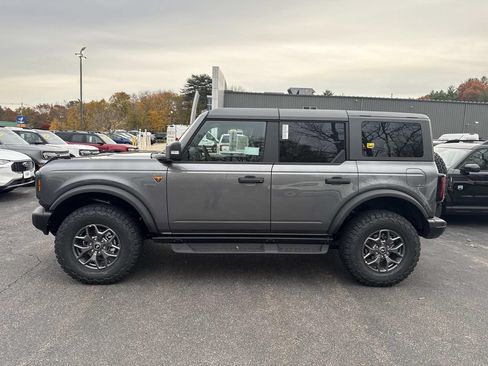 New 2025 Ford Bronco Badlands AWD/4WD image 2