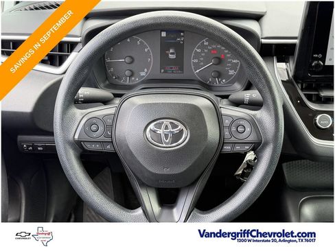 Used 2025 Toyota Corolla LE FWD image 12