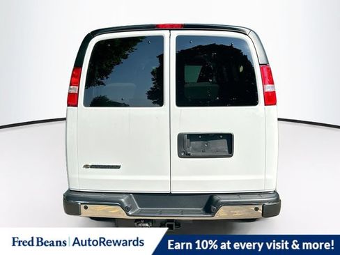 New 2026 Chevrolet Express 3500 LT w/ LT Preferred Equipment Group RWD image 6