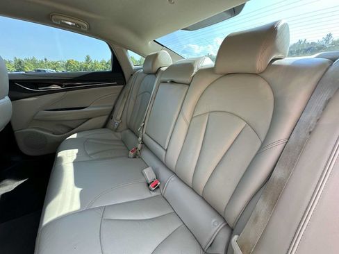 Used 2017 Buick LaCrosse Essence FWD image 20
