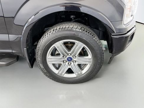 Used 2019 Ford F150 Lariat w/ Equipment Group 502A Luxury AWD/4WD image 33