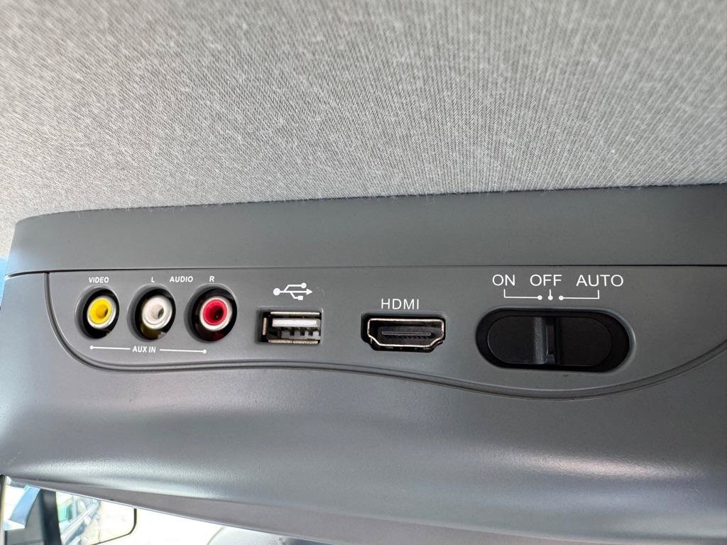 Used 2019 Toyota Sequoia SR5 w/ Premium Package RWD image 19