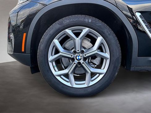 Used 2023 BMW X4 xDrive30i w/ Convenience Package image 9