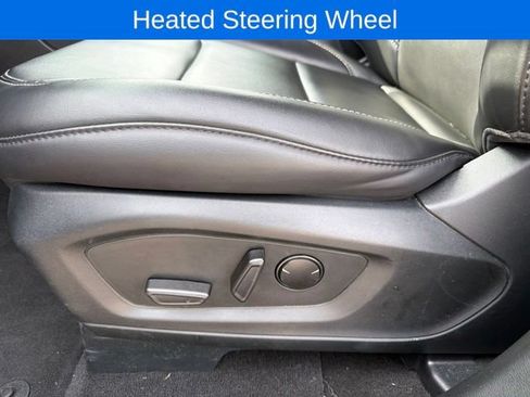 Used 2024 Ford Explorer XLT w/ Equipment Group 202A AWD/4WD image 15