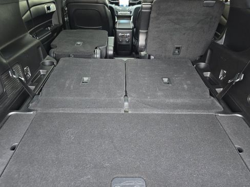 Used 2020 Ford Explorer ST w/ Premium Technology Package image 18