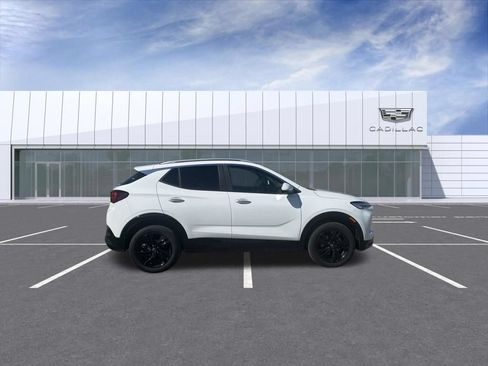 Used 2024 Buick Encore GX Sport Touring w/ Comfort Package AWD/4WD image 2