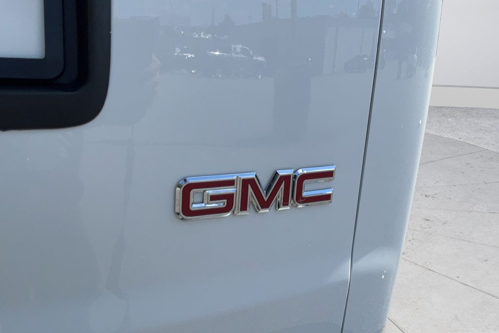 Certified 2025 GMC Savana 2500 w/ Driver Convenience Package RWD image 31