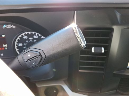 New 2025 Ford F550 4x4 Supercab Super Duty image 7