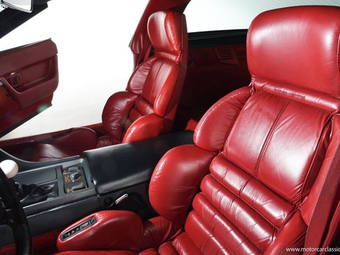 Used 1990 Chevrolet Corvette ZR-1 RWD image 29