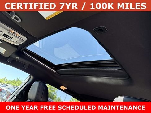 Used 2025 Toyota Sienna XSE FWD image 16