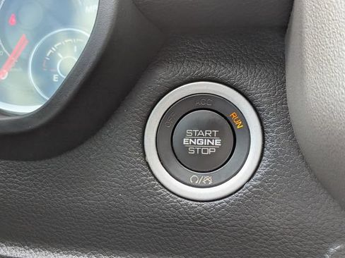 Used 2022 RAM 1500 Laramie RWD image 29
