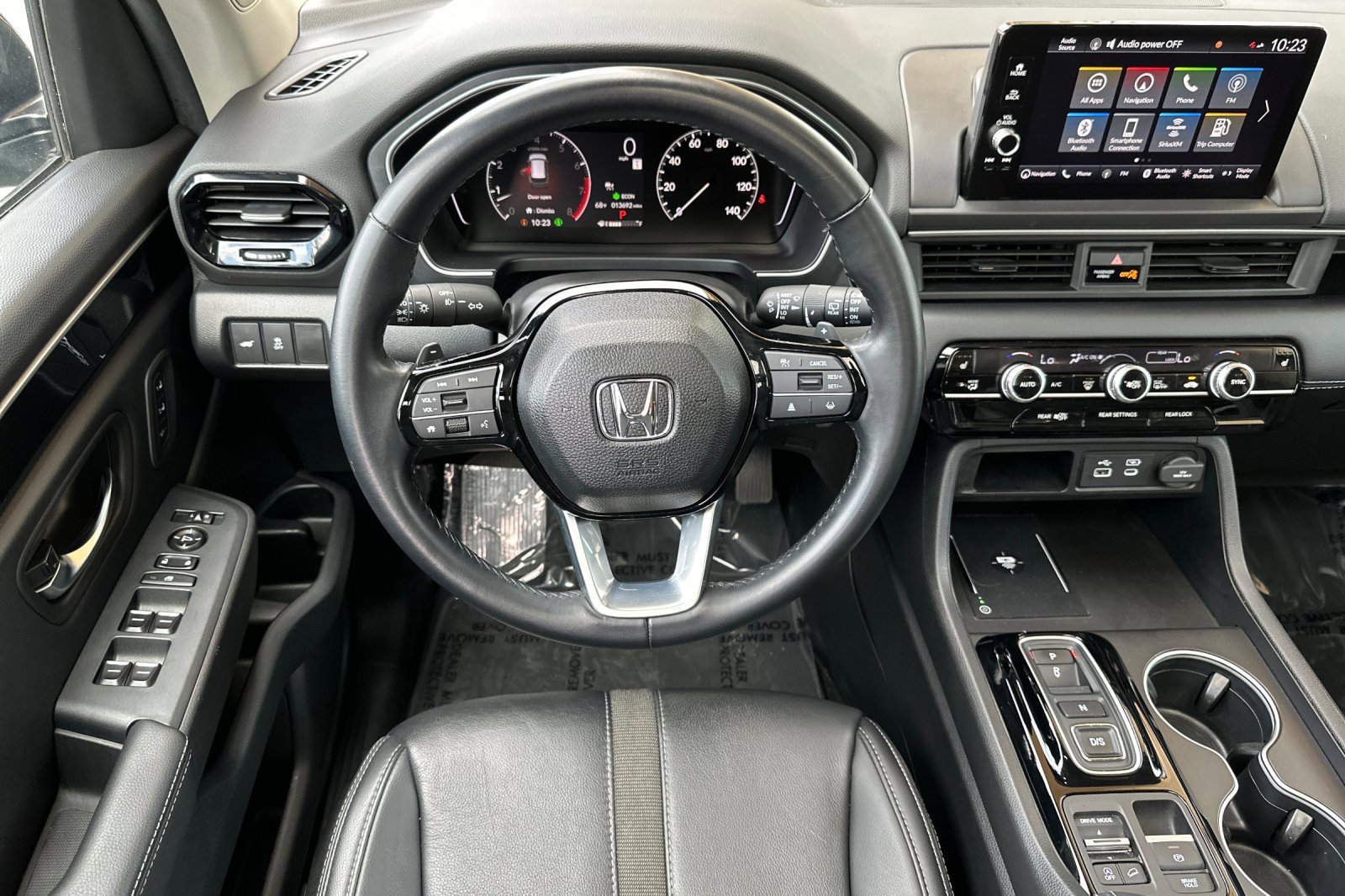 Used 2025 Honda Pilot Touring image 15