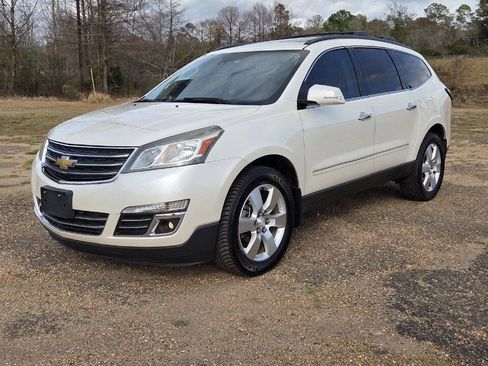 Used 2014 Chevrolet Traverse LTZ image 1
