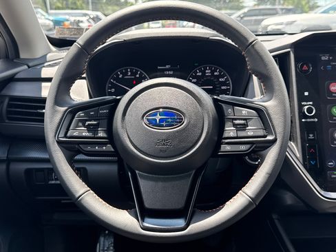 Used 2024 Subaru Crosstrek 2.5i Limited AWD/4WD image 3