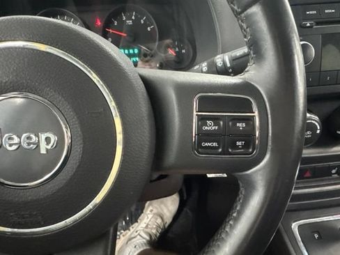 Used 2011 Jeep Compass Latitude AWD/4WD image 29
