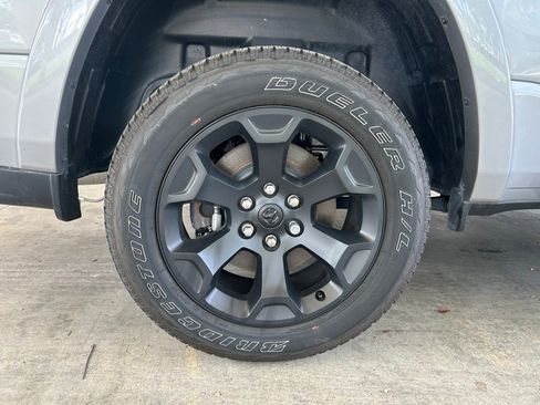 Used 2025 RAM 1500 Big Horn AWD/4WD image 21