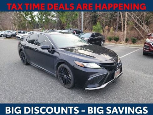 Used 2023 Toyota Camry XSE image 1