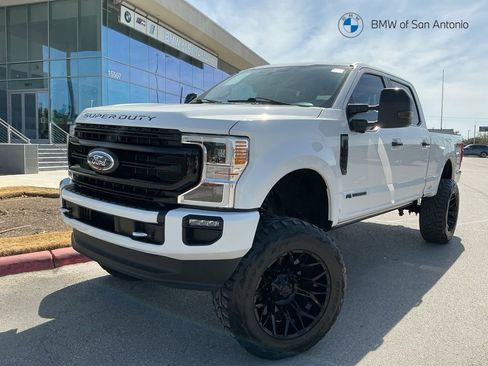 Used 2022 Ford F250 Platinum image 1
