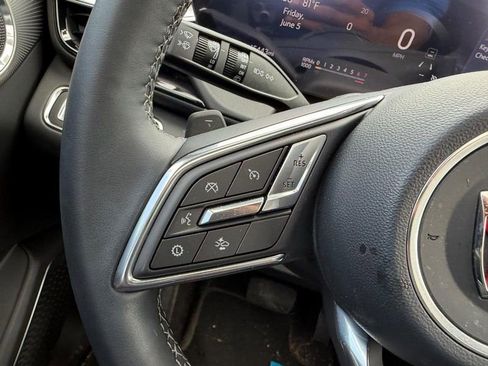 Used 2025 Buick Enclave Avenir w/ LPO, All-Weather Package FWD image 15