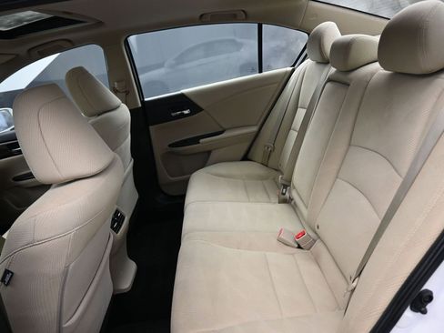 Used 2016 Honda Accord EX image 23