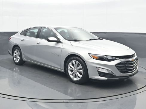 Used 2022 Chevrolet Malibu LT image 9