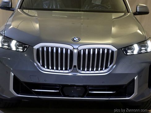 New 2026 BMW X5 xDrive50e w/ Climate Comfort Package image 6