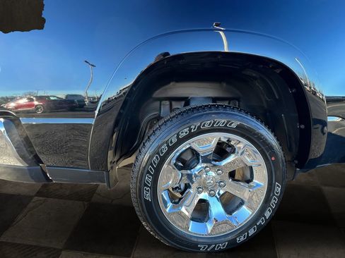 Used 2025 RAM 1500 Big Horn AWD/4WD image 11