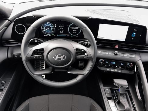 New 2026 Hyundai Elantra Sport FWD image 17