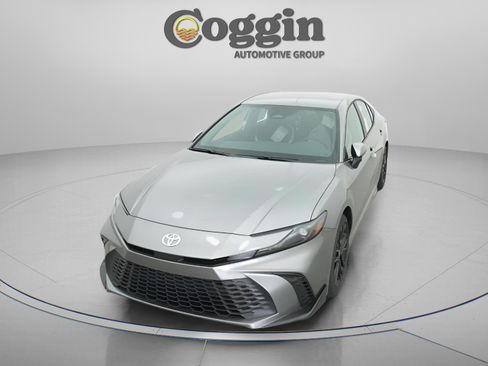 New 2026 Toyota Camry SE FWD image 31