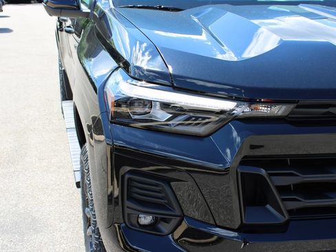 New 2026 Chevrolet Colorado Z71 w/ Midnight Edition AWD/4WD image 2