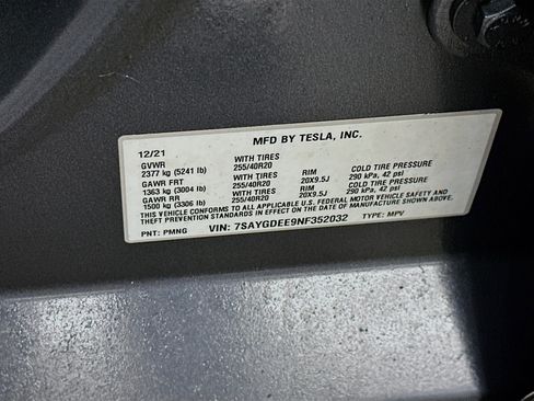 Used 2022 Tesla Model Y Long Range AWD/4WD image 12