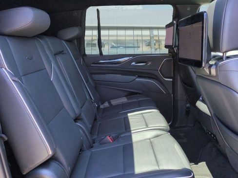 Certified 2023 Cadillac Escalade ESV Sport w/ Touring Package AWD/4WD image 17