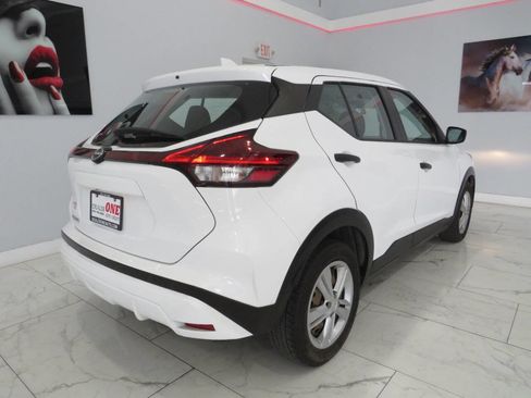 Used 2023 Nissan Kicks S image 4
